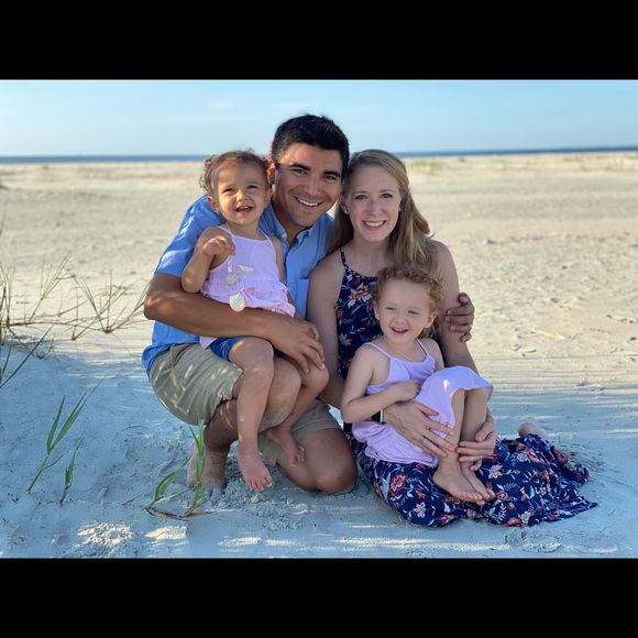 Meet your Posher, Amanda - Picture 3 of 3